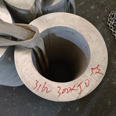 2" ASME B36.19 أنابيب بلا خيوط من الفولاذ المقاوم للصدأ SCH40S A312 TP316L SMLS BE شريط مجوف