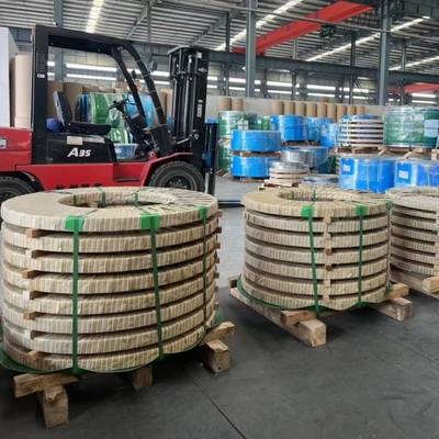 قطعة من الفولاذ المقاوم للصدأ SUS316Ti المقاوم للصدأ / SS 31668 DIN1.4571 لفائف مع Ba / 2B 8K / Hl سطح 0.5 * 100mm