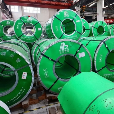ملفات الفولاذ المقاوم للصدأ من 304 Austenitic Cold Rolled مع سمك 2.0mm عرض 1219mm 2B Finish