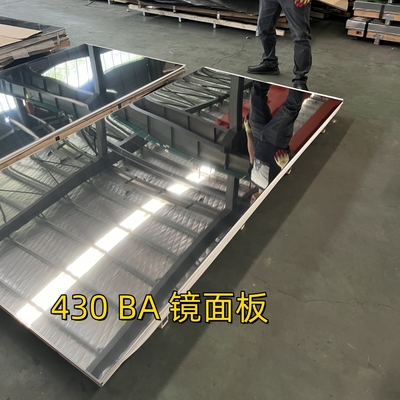 SUS430 2BA صفيحة الفولاذ المقاوم للصدأ مطاطية باردة 8K سطح المرآة مع PVC Flim 1.2 * 1250 * 2500mm